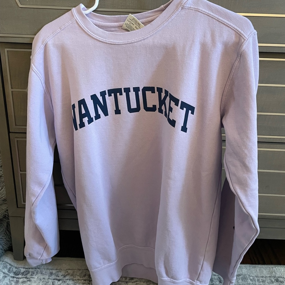 Nantucket comfort colors crewneck!